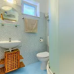 2-bdr With Shared Garden 3 Min Walk To Apartman