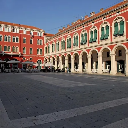 아파트 2-bdr With Shared Garden 3 Min Walk To