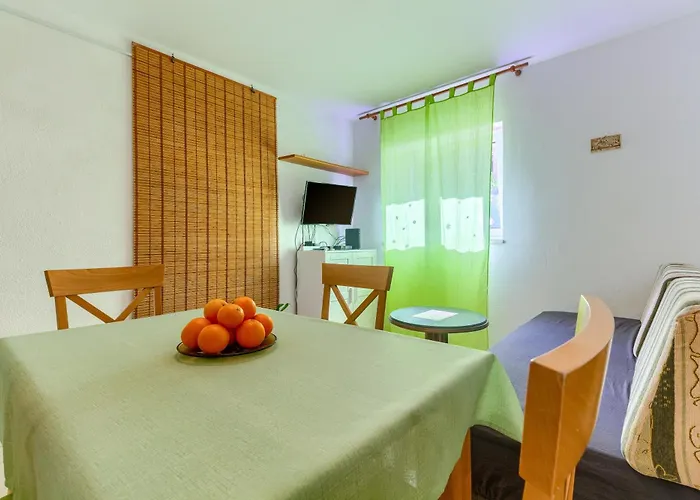 Apartmán 2-bdr With Shared Garden 3 Min Walk To