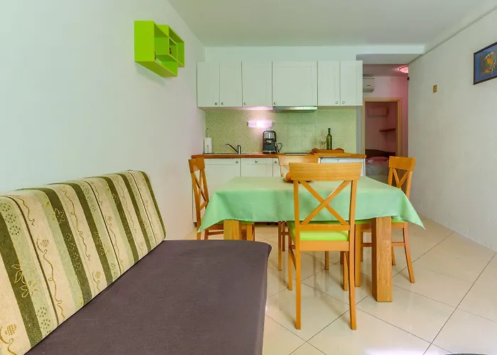 Apartmán 2-bdr With Shared Garden 3 Min Walk To