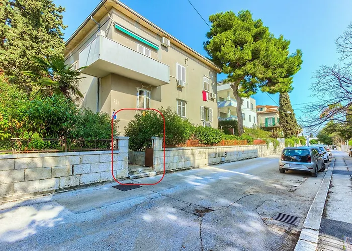 2-bdr With Shared Garden 3 Min Walk To Apartmán